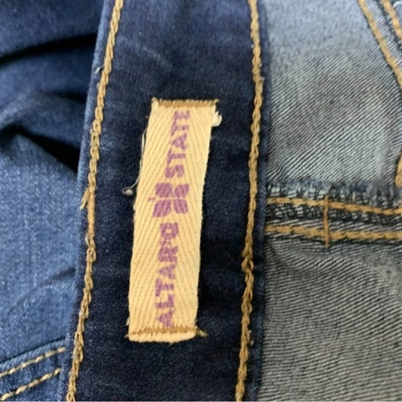 Altar’d State Caitlyn Jeans - Picture 4 of 9